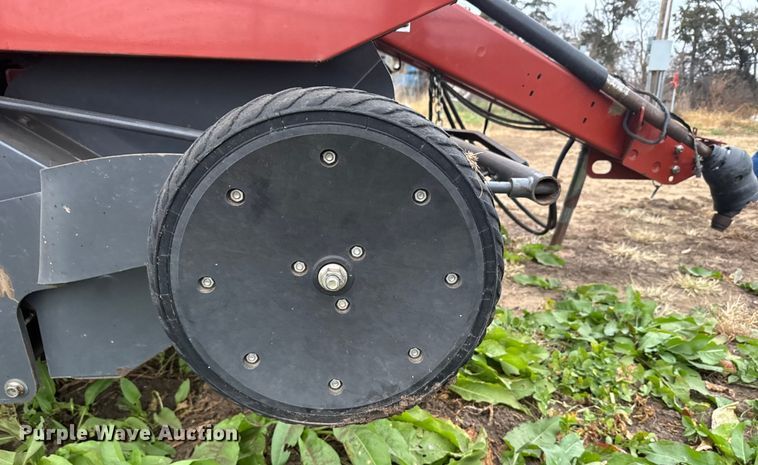 image for item EU6413 2007 Massey Ferguson 2756 round baler