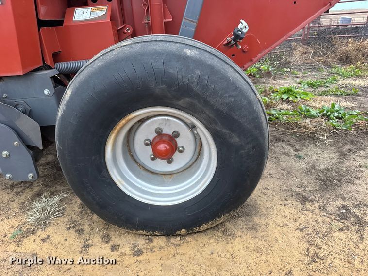 image for item EU6413 2007 Massey Ferguson 2756 round baler