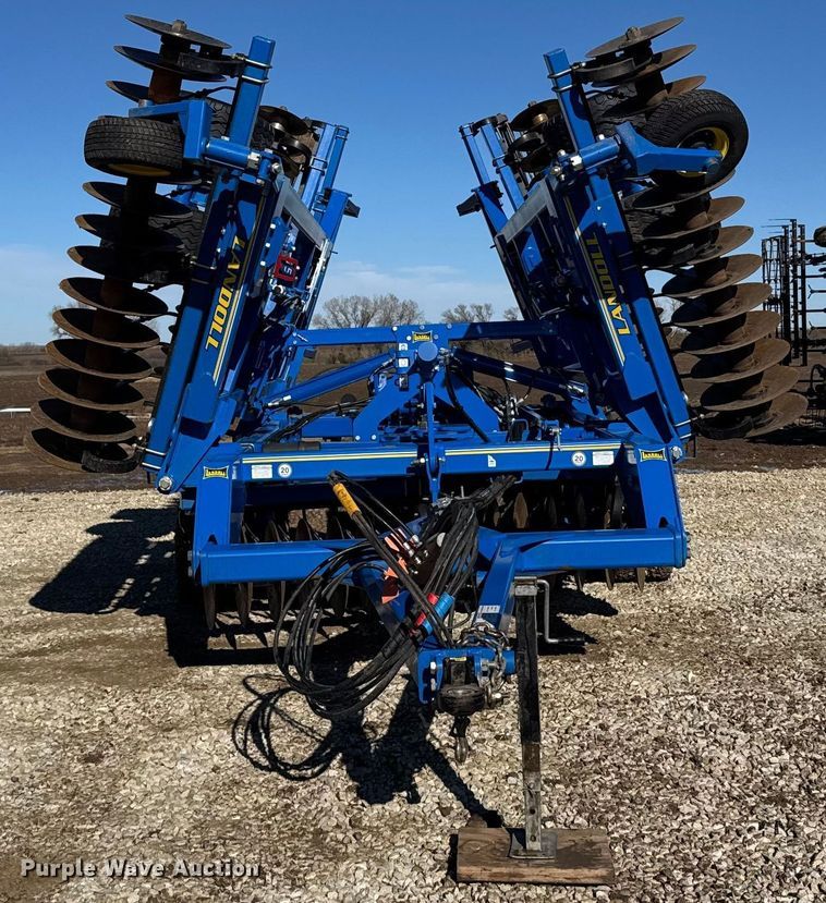 image for item EU6426 2024 Landoll 7530 vertical tillage