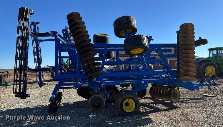 image for item EU6426 2024 Landoll 7530 vertical tillage