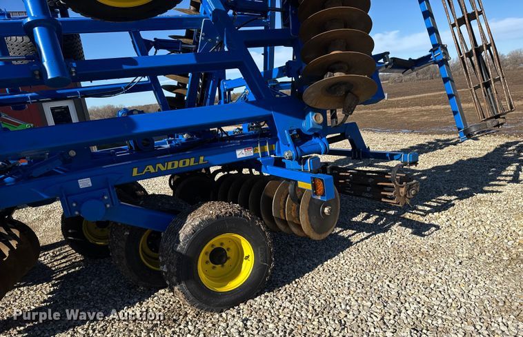 image for item EU6426 2024 Landoll 7530 vertical tillage