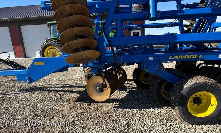 image for item EU6426 2024 Landoll 7530 vertical tillage