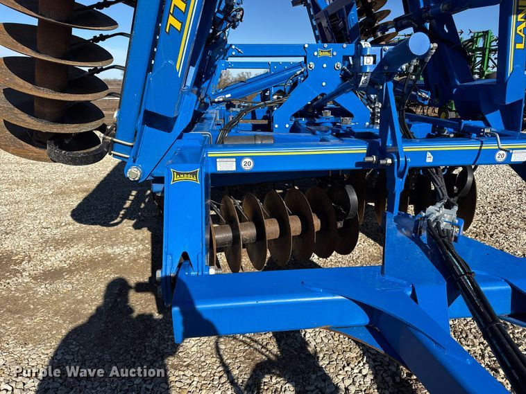 image for item EU6426 2024 Landoll 7530 vertical tillage
