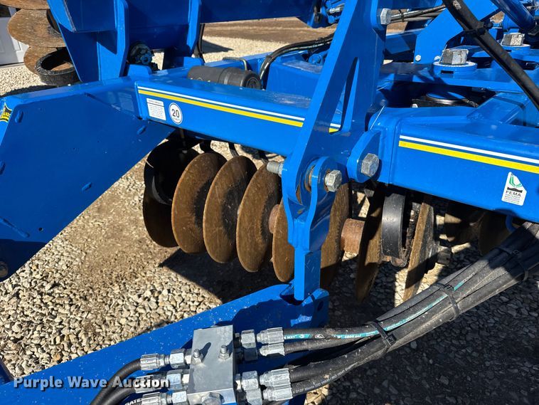 image for item EU6426 2024 Landoll 7530 vertical tillage