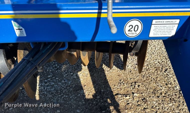 image for item EU6426 2024 Landoll 7530 vertical tillage