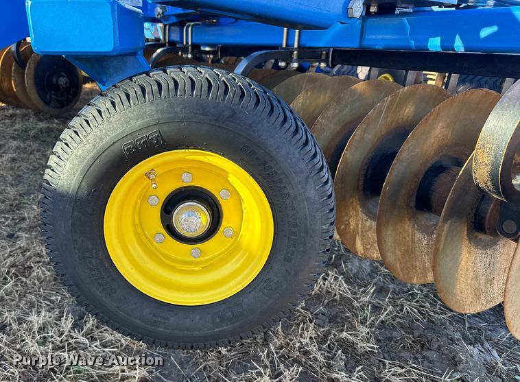 image for item EU6426 2024 Landoll 7530 vertical tillage