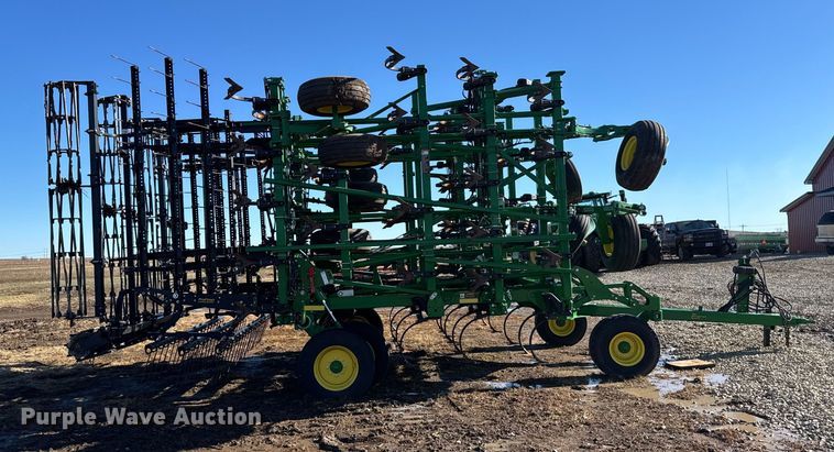 image for item EU6427 2022 John Deere 2230FH field cultivator