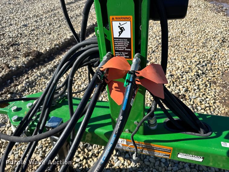 image for item EU6427 2022 John Deere 2230FH field cultivator