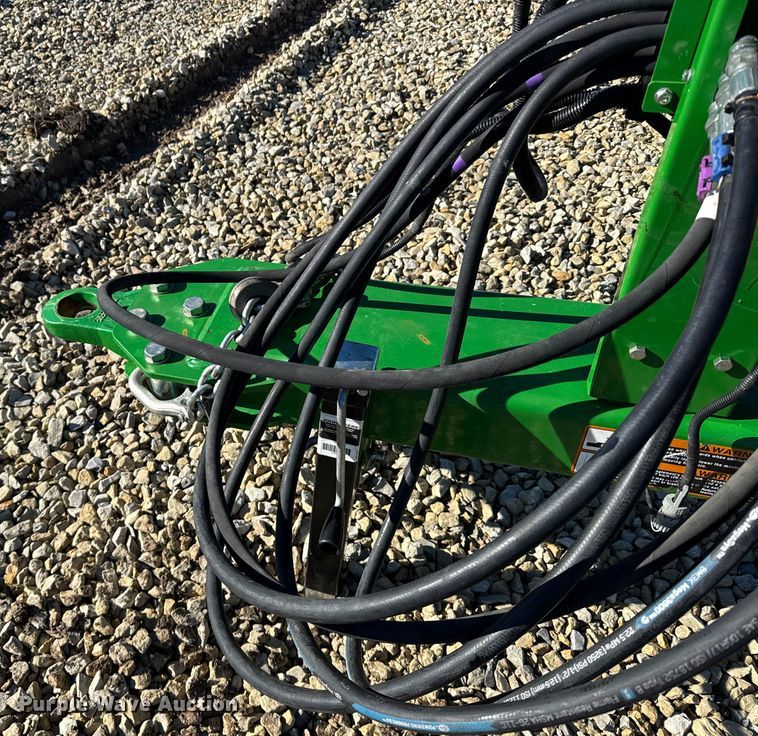 image for item EU6427 2022 John Deere 2230FH field cultivator