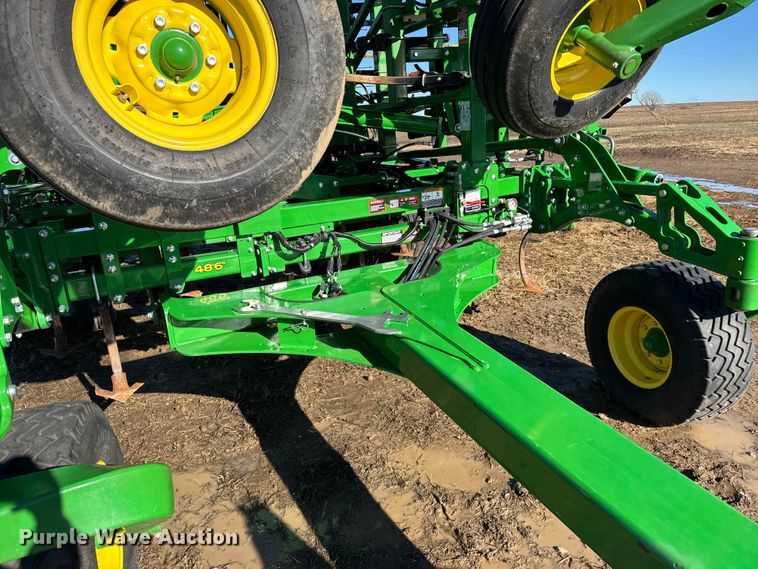 image for item EU6427 2022 John Deere 2230FH field cultivator