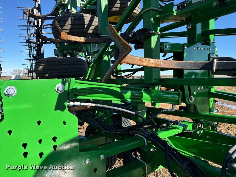 image for item EU6427 2022 John Deere 2230FH field cultivator