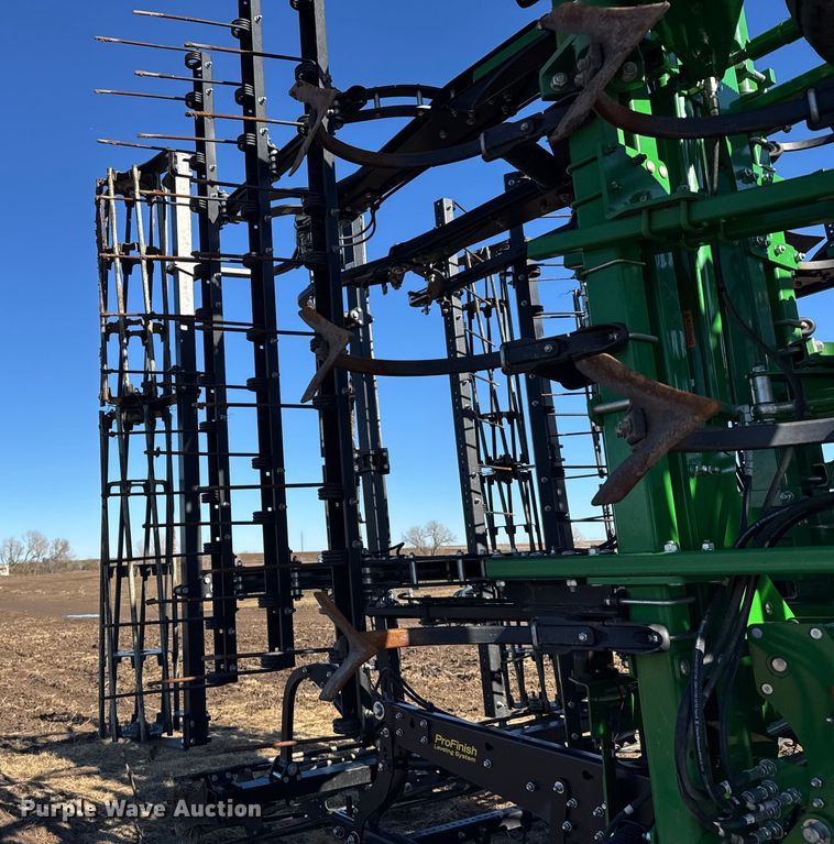 image for item EU6427 2022 John Deere 2230FH field cultivator