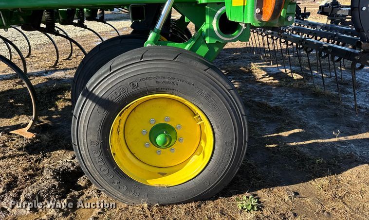 image for item EU6427 2022 John Deere 2230FH field cultivator