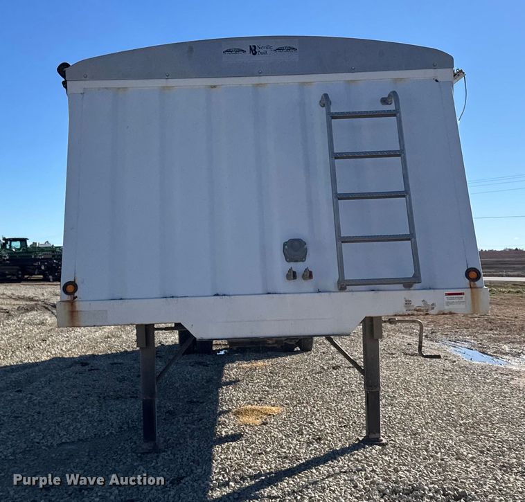 image for item EU6428 2016 Neville Built grain trailer