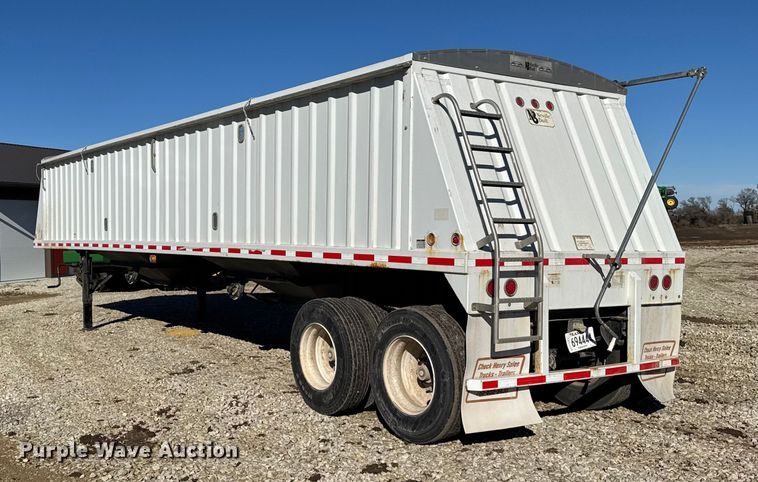image for item EU6428 2016 Neville Built grain trailer