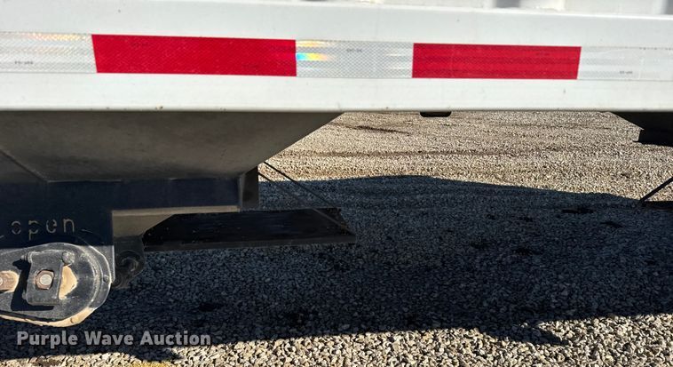 image for item EU6428 2016 Neville Built grain trailer