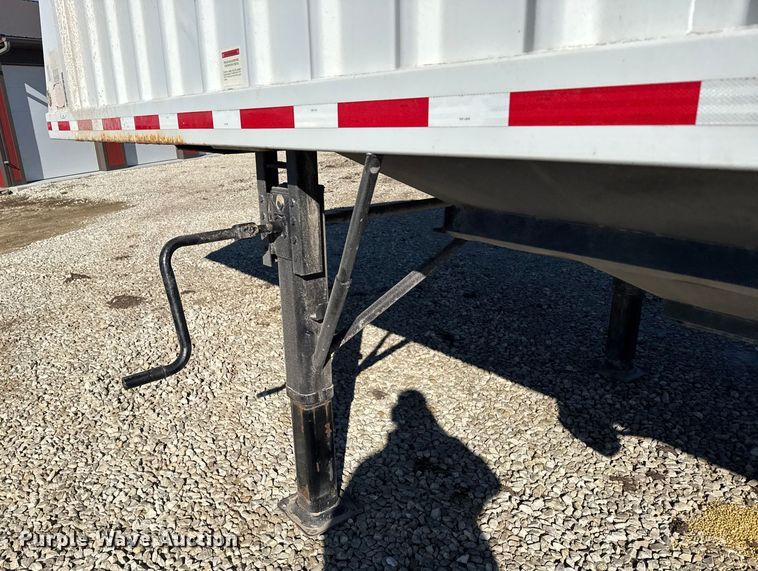 image for item EU6428 2016 Neville Built grain trailer