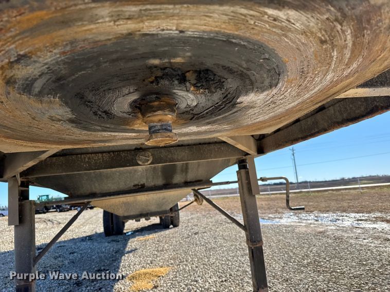 image for item EU6428 2016 Neville Built grain trailer