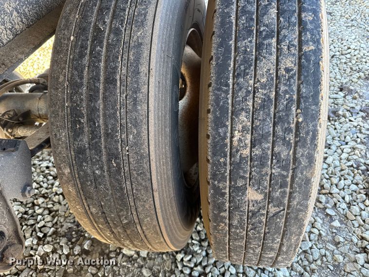 image for item EU6428 2016 Neville Built grain trailer