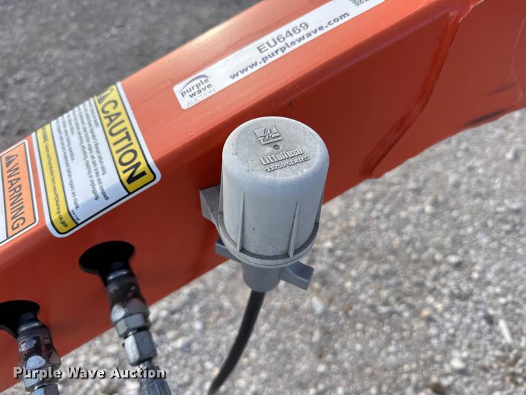 image for item EU6469 2019 Kubota RR212CR hay rake