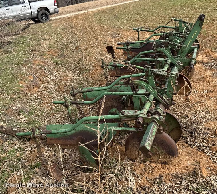 image for item EU6479 John Deere row crop cultivator