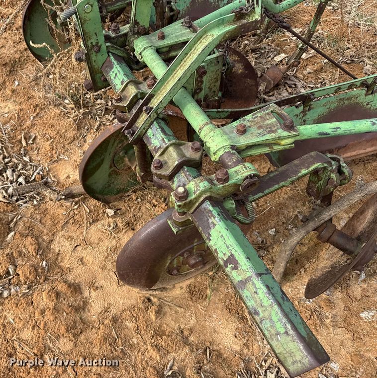 image for item EU6479 John Deere row crop cultivator