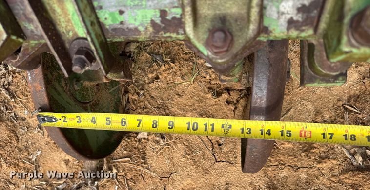 image for item EU6479 John Deere row crop cultivator