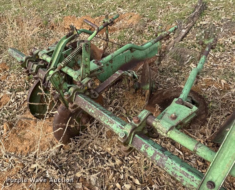 image for item EU6479 John Deere row crop cultivator