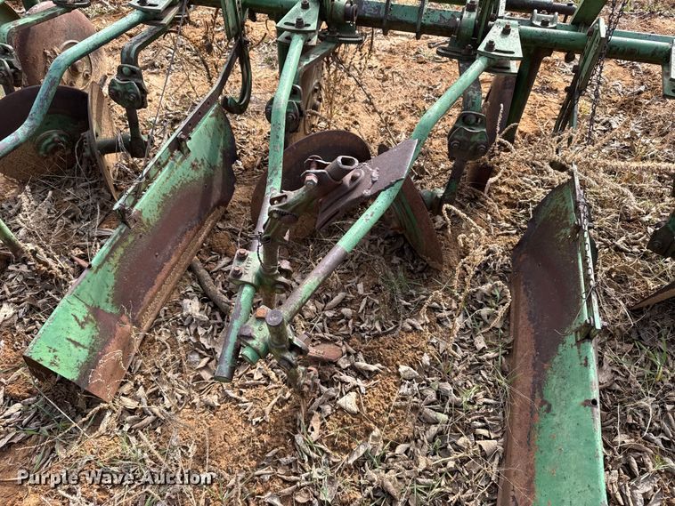image for item EU6479 John Deere row crop cultivator