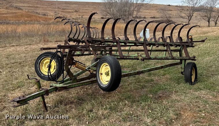 image for item EU6481 John Deere chisel