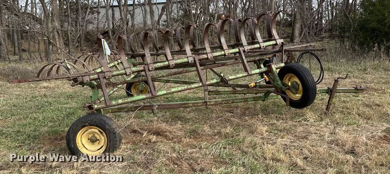 image for item EU6481 John Deere chisel