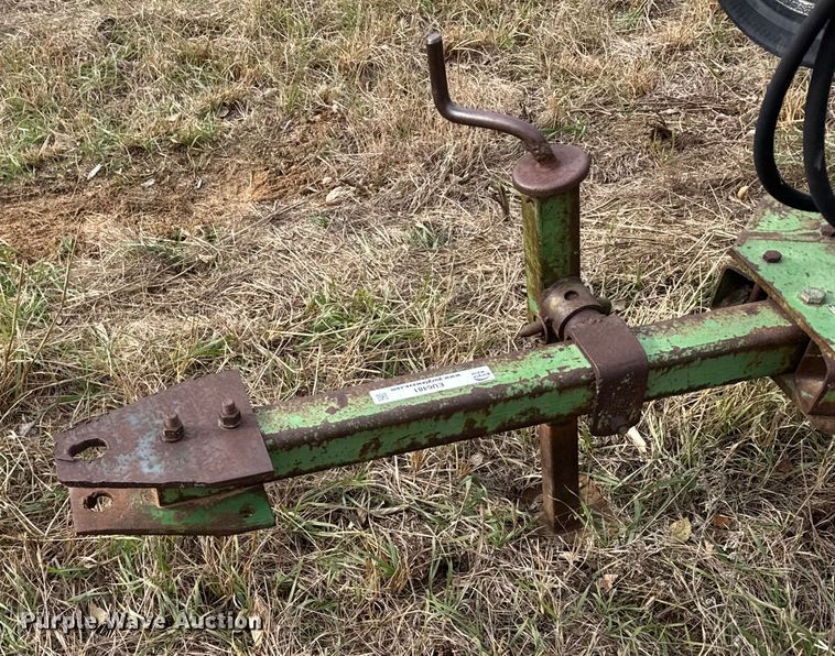 image for item EU6481 John Deere chisel