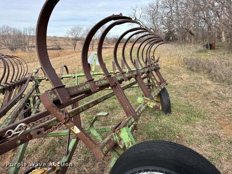 image for item EU6481 John Deere chisel