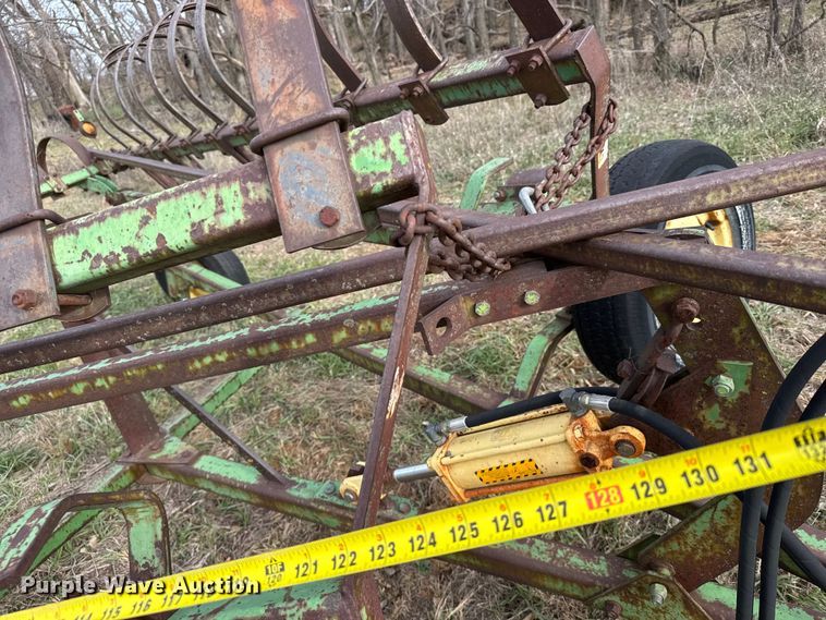 image for item EU6481 John Deere chisel