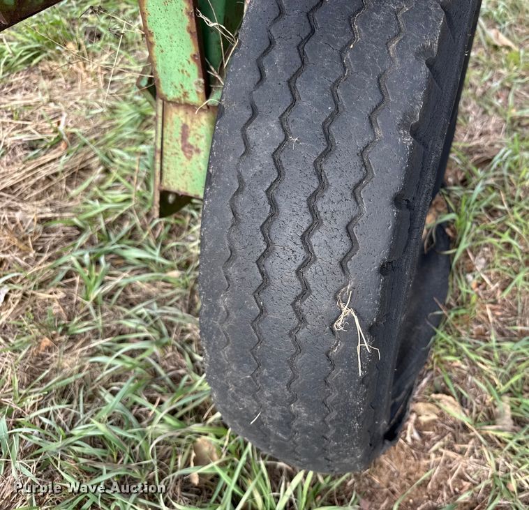 image for item EU6481 John Deere chisel