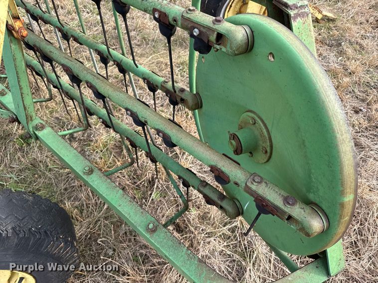 image for item EU6482 John Deere 640 hay rake