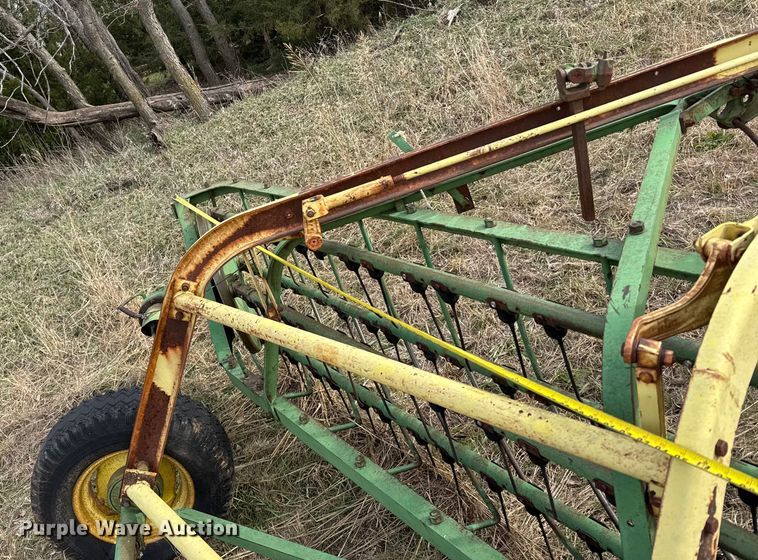 image for item EU6482 John Deere 640 hay rake