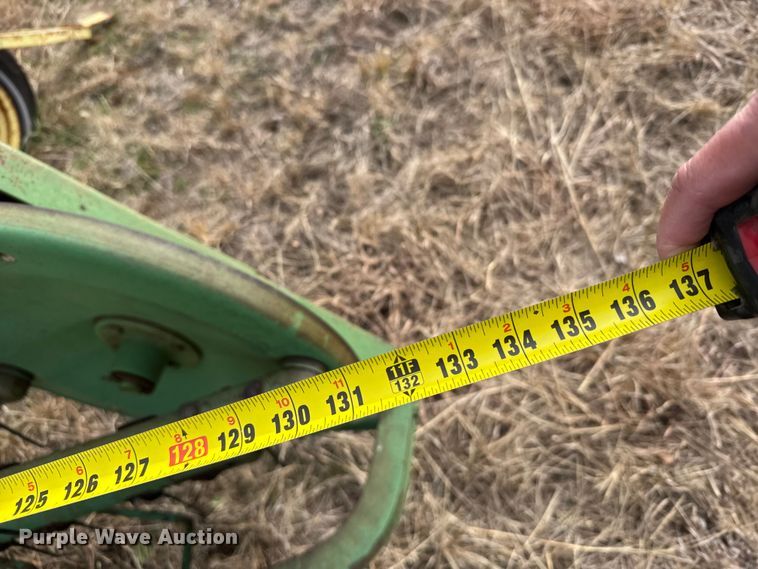 image for item EU6482 John Deere 640 hay rake