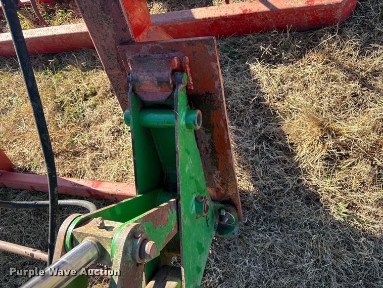 image for item EV2556 2000 John Deere 5310 MFWD tractor