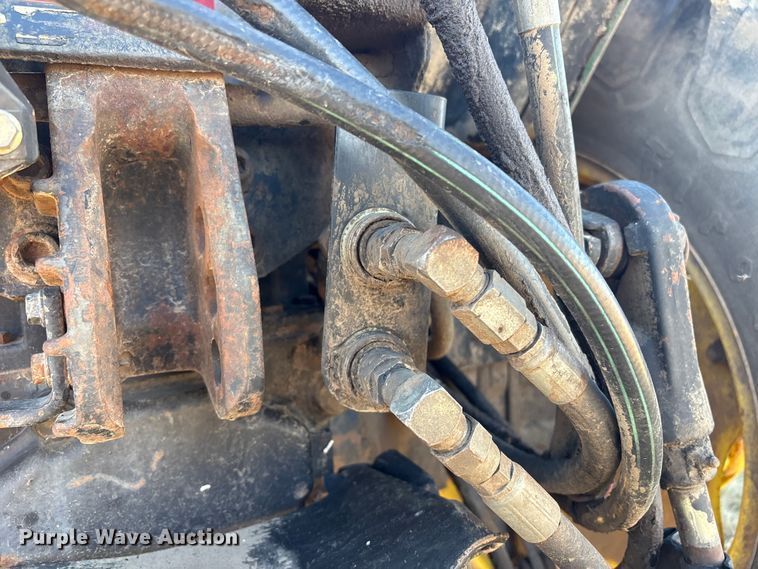 image for item EV2556 2000 John Deere 5310 MFWD tractor