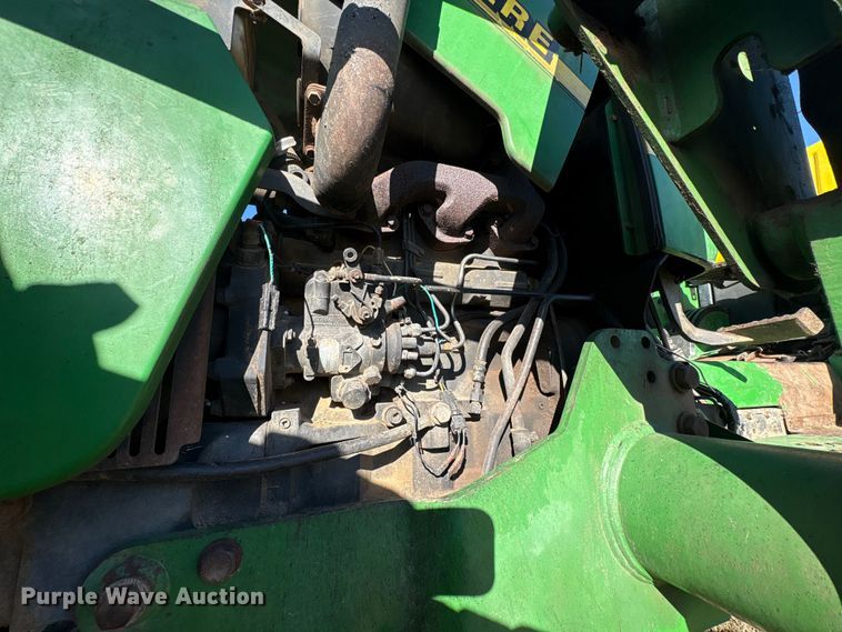 image for item EV2556 2000 John Deere 5310 MFWD tractor