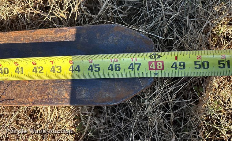 image for item EV2556 2000 John Deere 5310 MFWD tractor