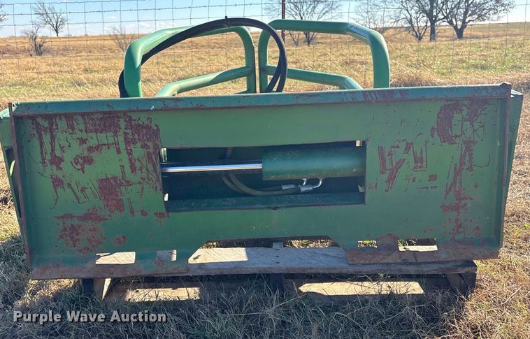 image for item EV2557 2021 McHale R5 skid steer bale grabber