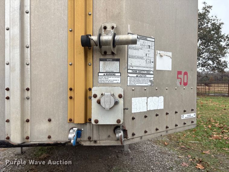 image for item EV2566 2005 Merritt livestock trailer