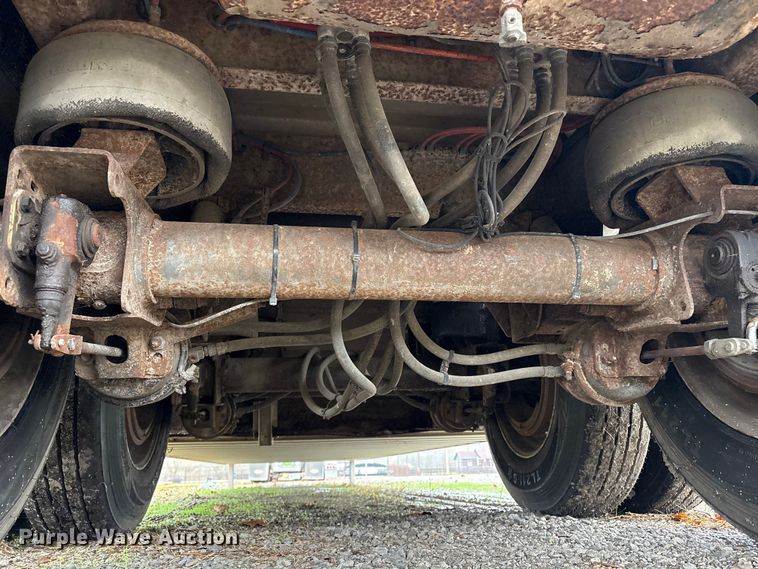 image for item EV2566 2005 Merritt livestock trailer