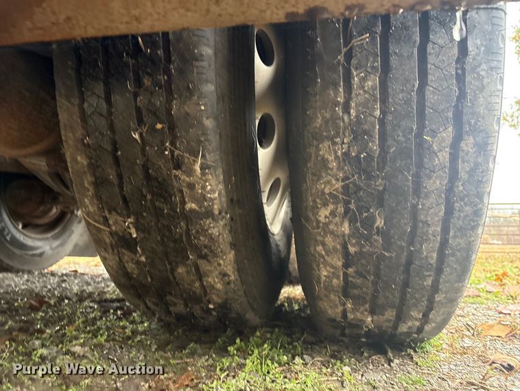 image for item EV2566 2005 Merritt livestock trailer