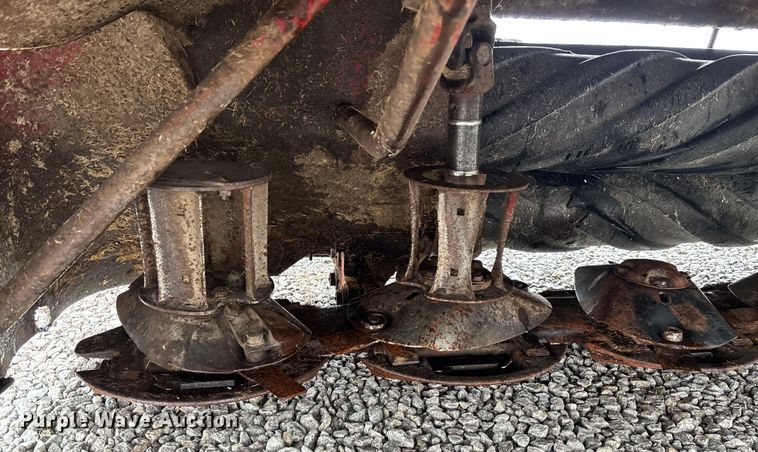 image for item EV3357 New Holland 1431 Discbine disc mower