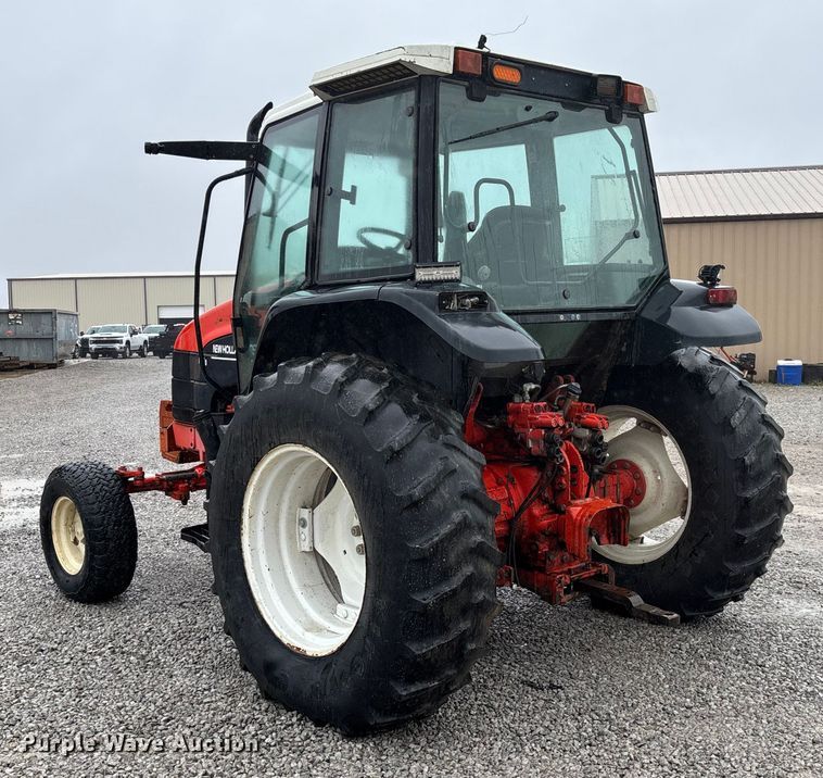 image for item EV3360 1999 New Holland TS100 tractor
