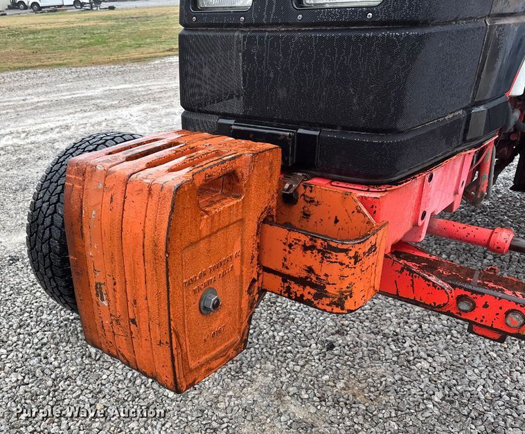 image for item EV3360 1999 New Holland TS100 tractor