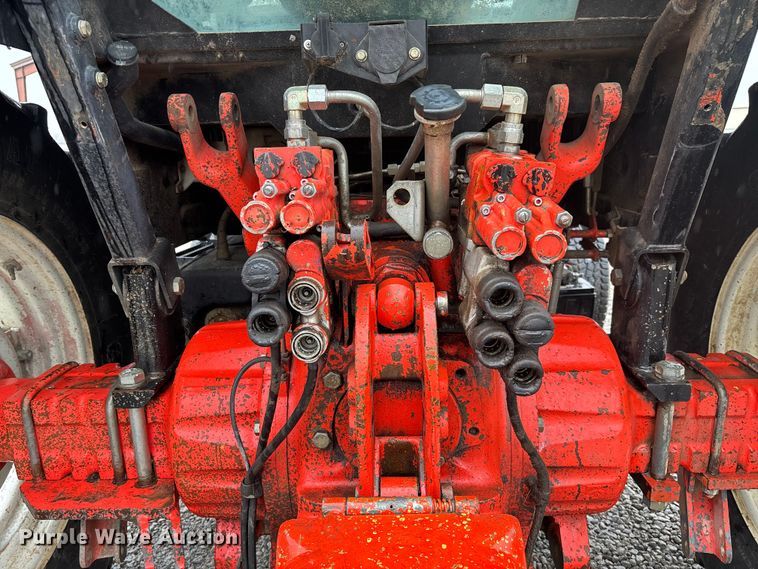 image for item EV3360 1999 New Holland TS100 tractor